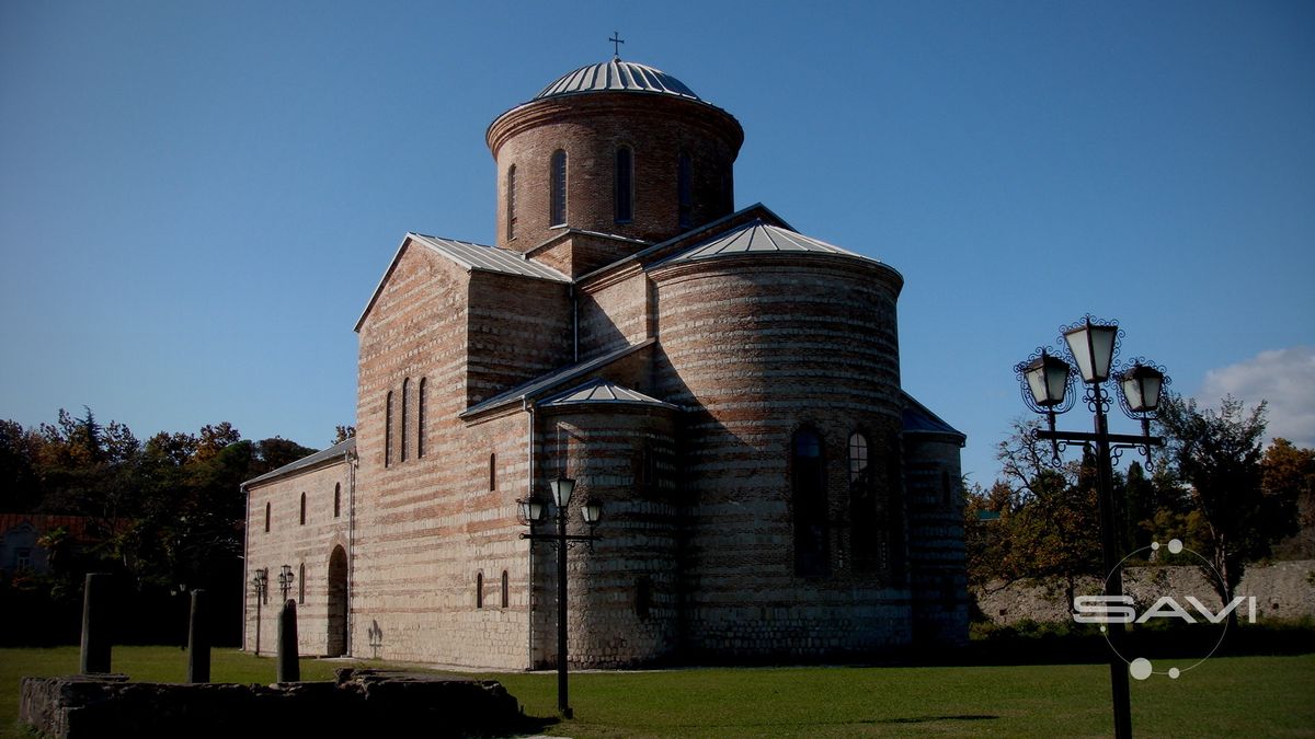 Пицундский Храм