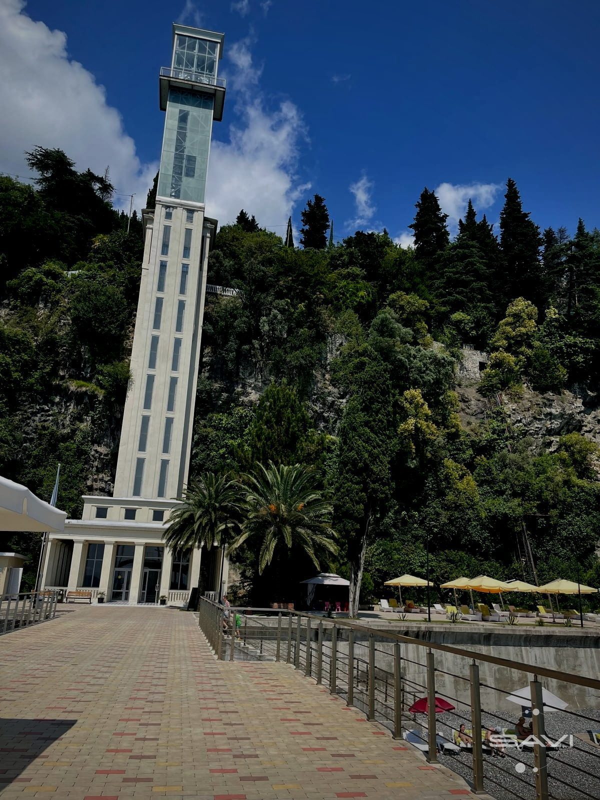 lift gostinicy garden resort gagra 140